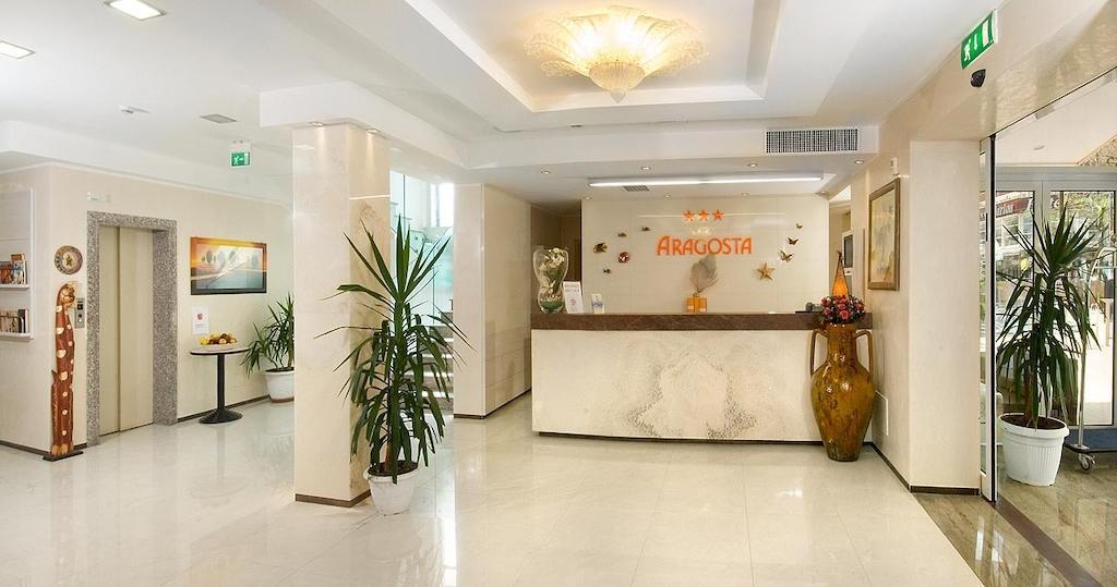 Hotel Aragosta Rimini Exterior photo